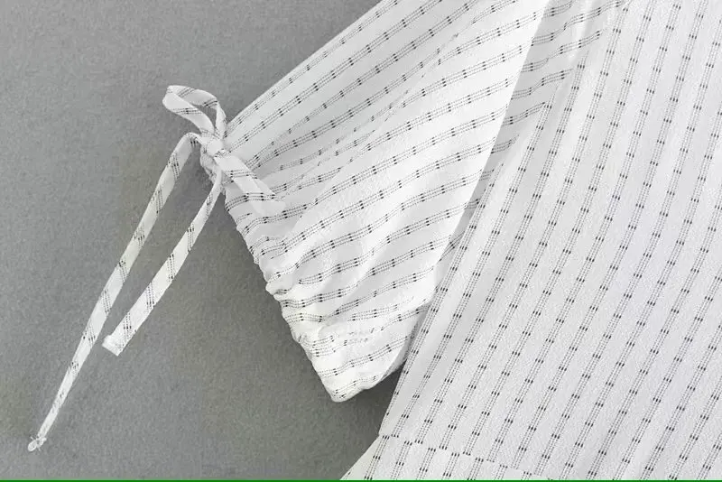 Новое летнее женское длинное платье в полоску с v-образным вырезом коротким