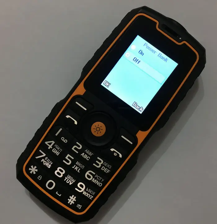 IP67 водонепроницаемый ударопрочный мобильный телефон power bank дешевый китайский мобильный телефон GSM FM русская клавиатура кнопочные телефоны H-mobile