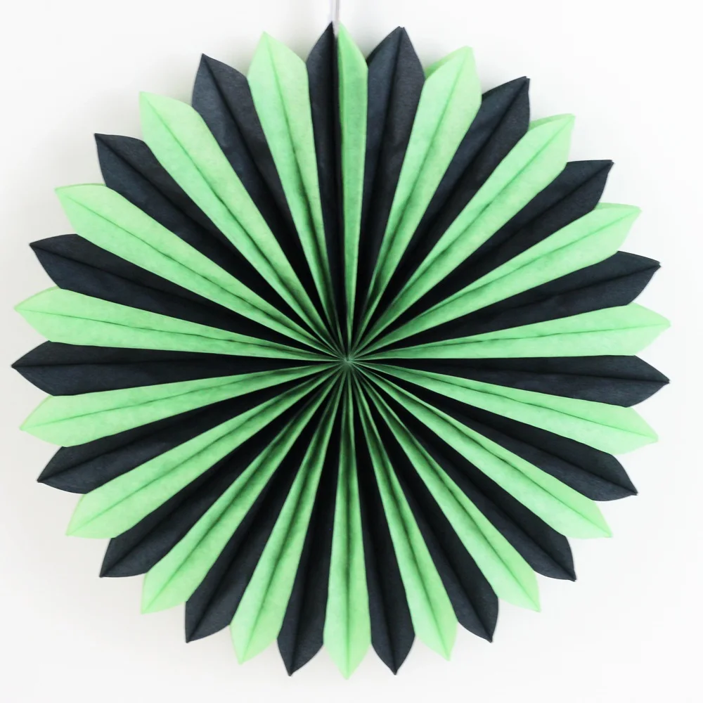 

Retro Assorted Colors Halloween Spooky Hanging Fans Halloween Party Paper Rosette Pinwheel Halloween Handmade Party Fan Decor