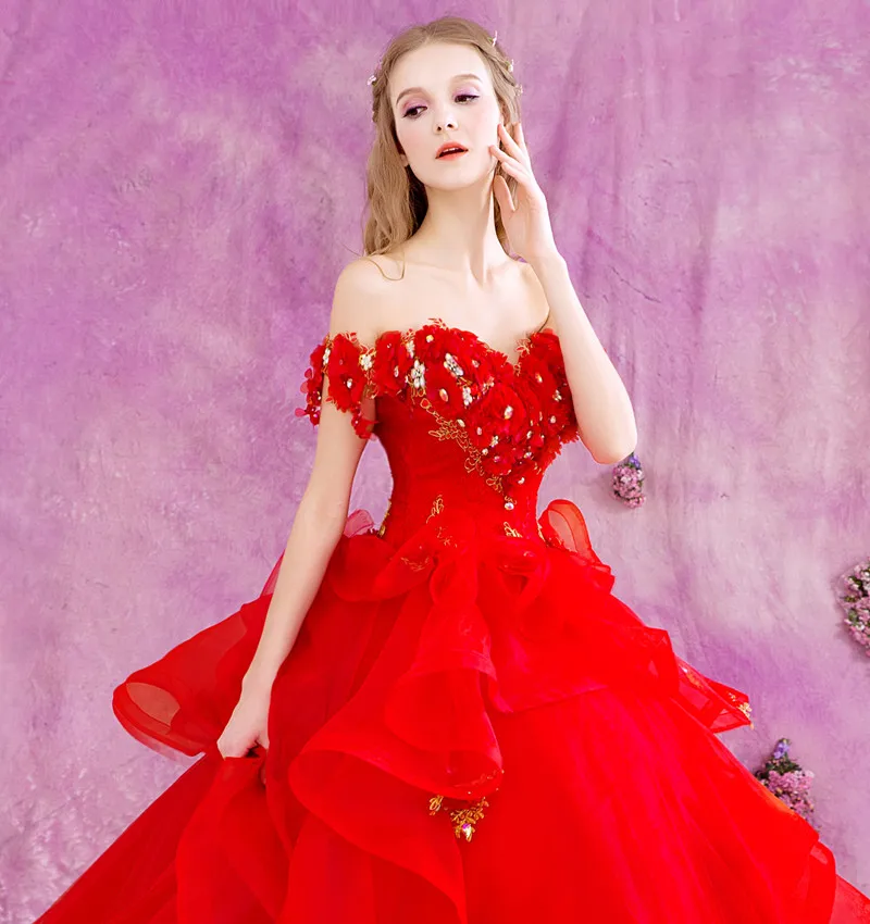 Красное свадебное платье большого размера с золотистой аппликацией по