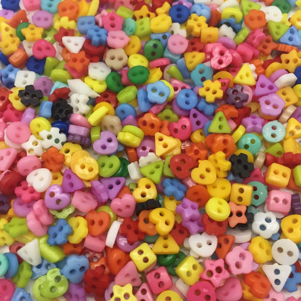 

500pcs 6mm Plastic Mini Star/Heart/Flower/Square/Triangle Buttons Sewing 2 Hole Tiny Doll Clothing Button For Scrapbooking