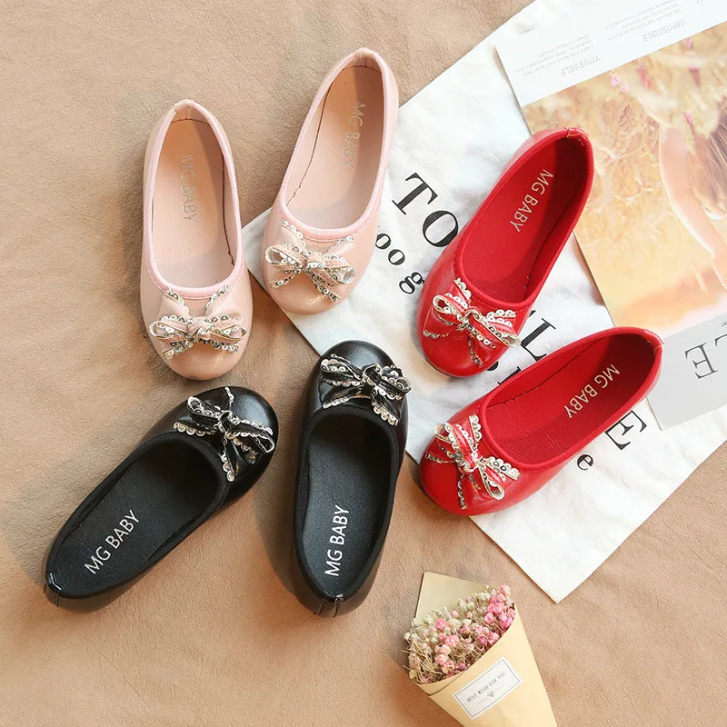 Милые детские туфли на плоской подошве для девочек весенние без шнуровки