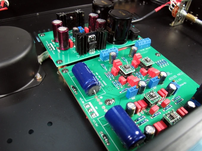 Готовые YS-Audio имитированные MBL6010D Предварительный усилитель с 4 дорожным RCA входом