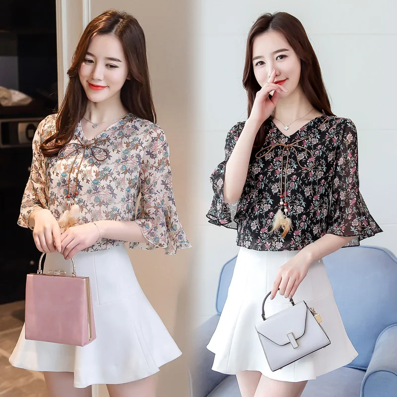 

Fashion women blouse and tops 2021 ladies tops harajuku chiffon blouse V-Neck Floral Half Flare Sleeve blouse shirts 2696 50