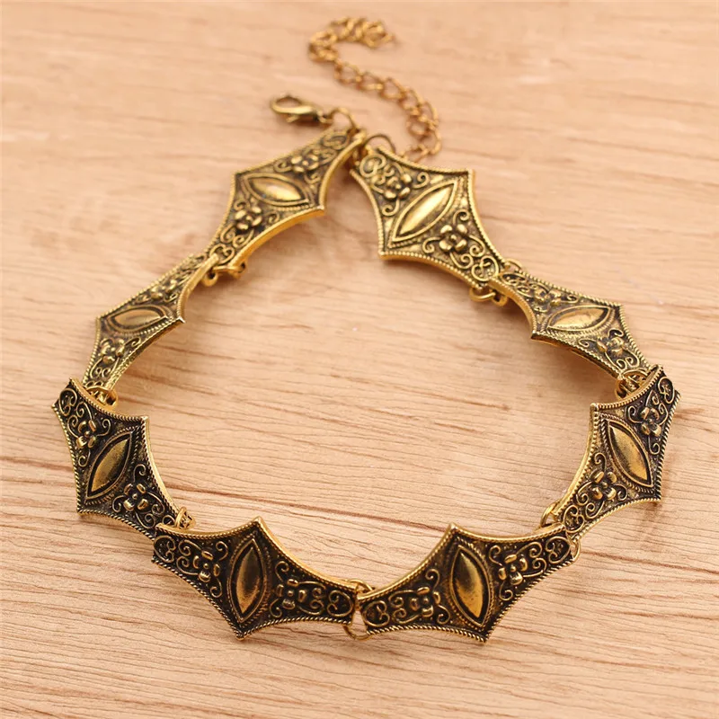 Women Kolye Fan-shaped Carved Necklace Vintage Ethnic Gold Short Collar Choker Statement Jewelery For Gifts | Украшения и
