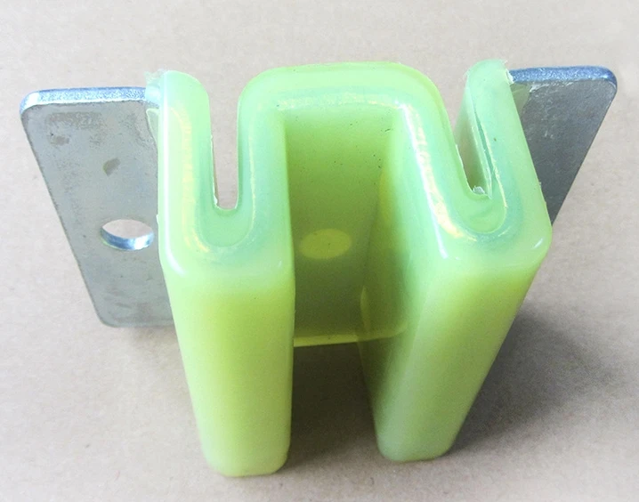 

Mitsubishi elevtaor boots head
