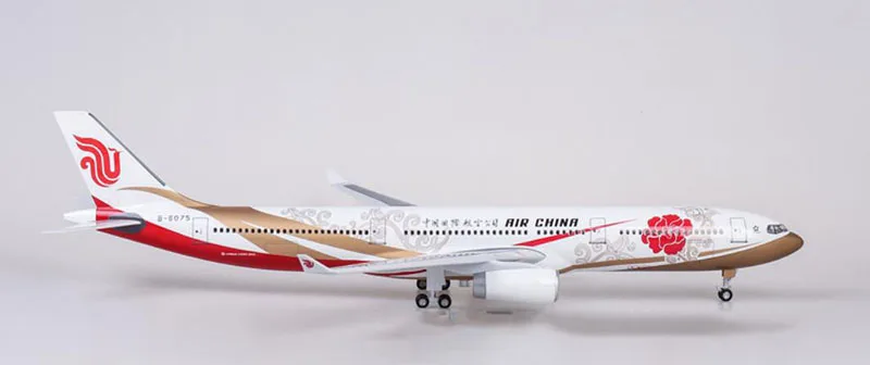 47 см 1:135 масштаб Airbus A330 модель AIR China Airlines Airway W база фары колеса Смола самолет коллекционная игрушка Коллекция