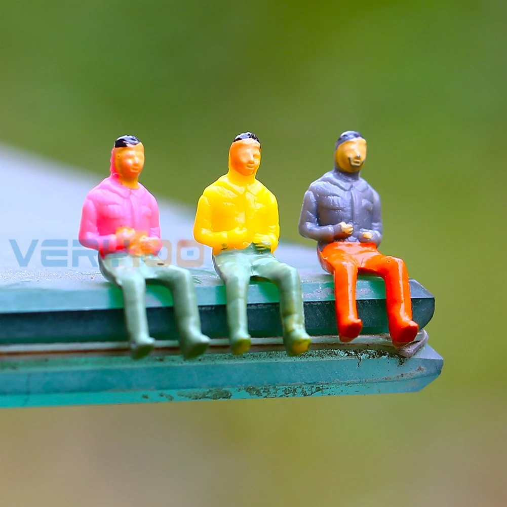 

100Pcs 1:75 OO Scale Gauge Model Railway Seated Poses Painted People/Figures New