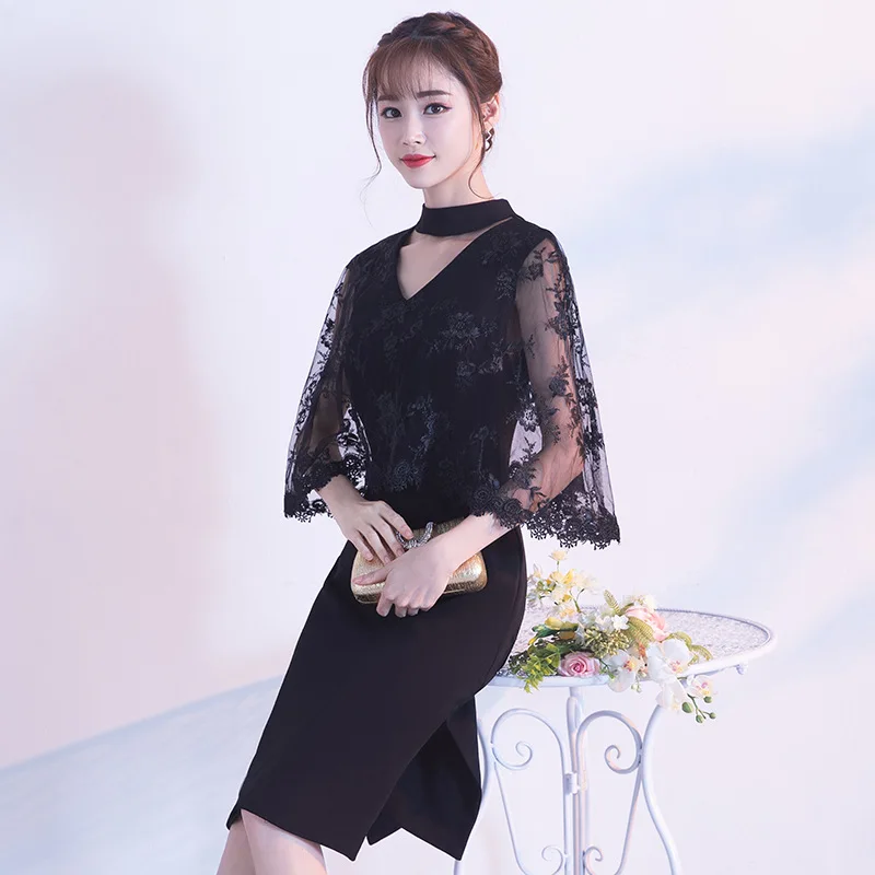 Черное коктейльное платье миди с кружевными рукавами и лямкой через шею вечернее