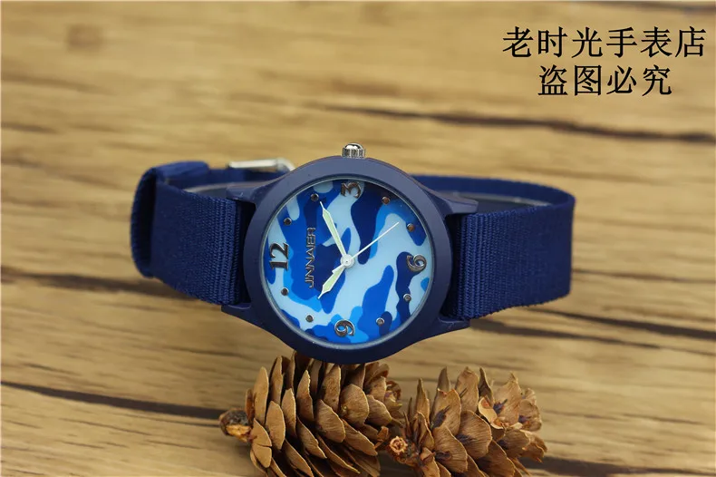 Женские и мужские повседневные камуфляжные мини часы с нейлоновым ремешком