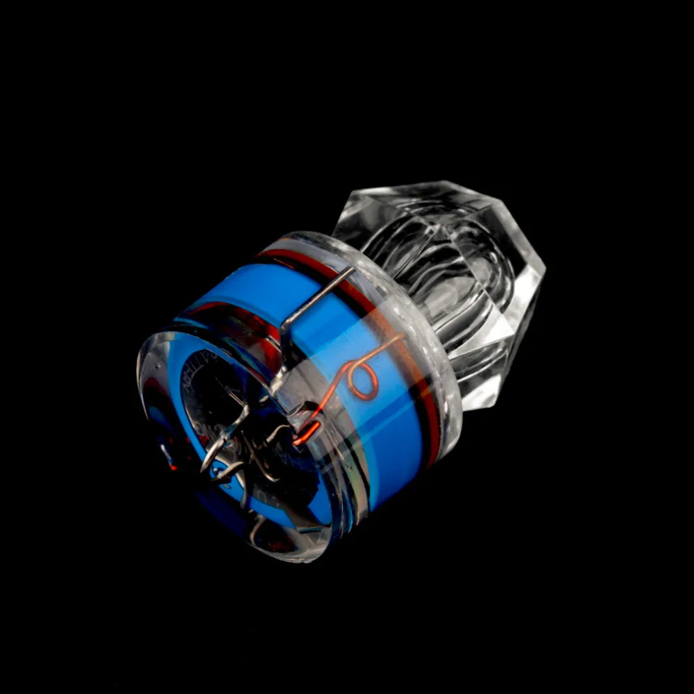 Светодиодный светильник с глубокими каплями для подводной рыбалки бриллиантами