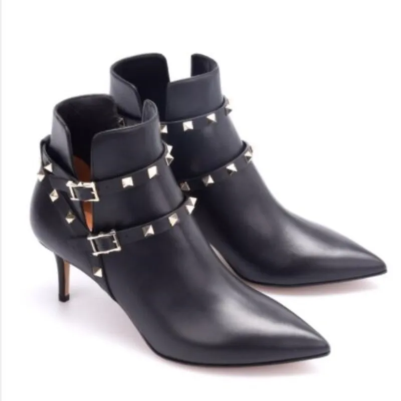 

SHOFOO shoes,Beautiful and stylish lady's boots , leather fabric, decorative rivets, 11 cm high heel boots, pointed toe boots.