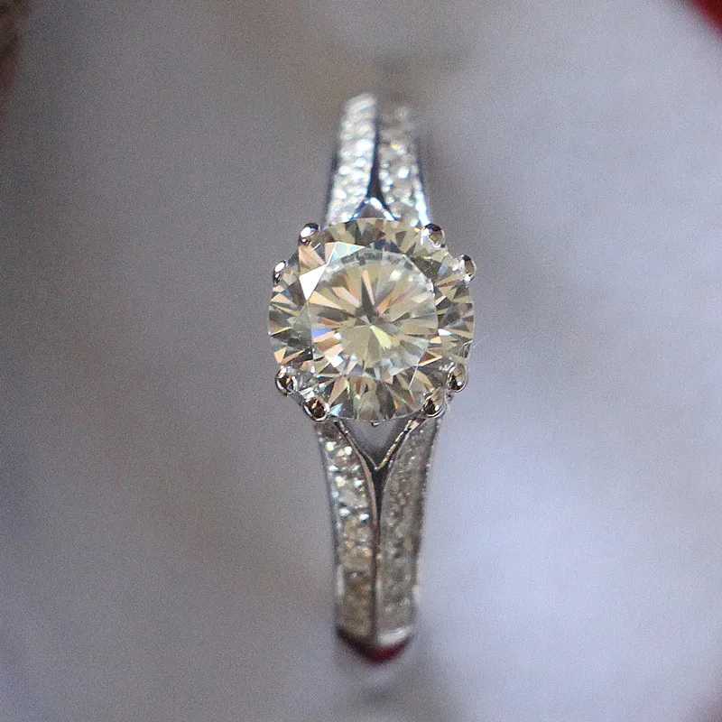 Необычное кольцо на годовщину и день рождения подарок блестящее 1.5Ct