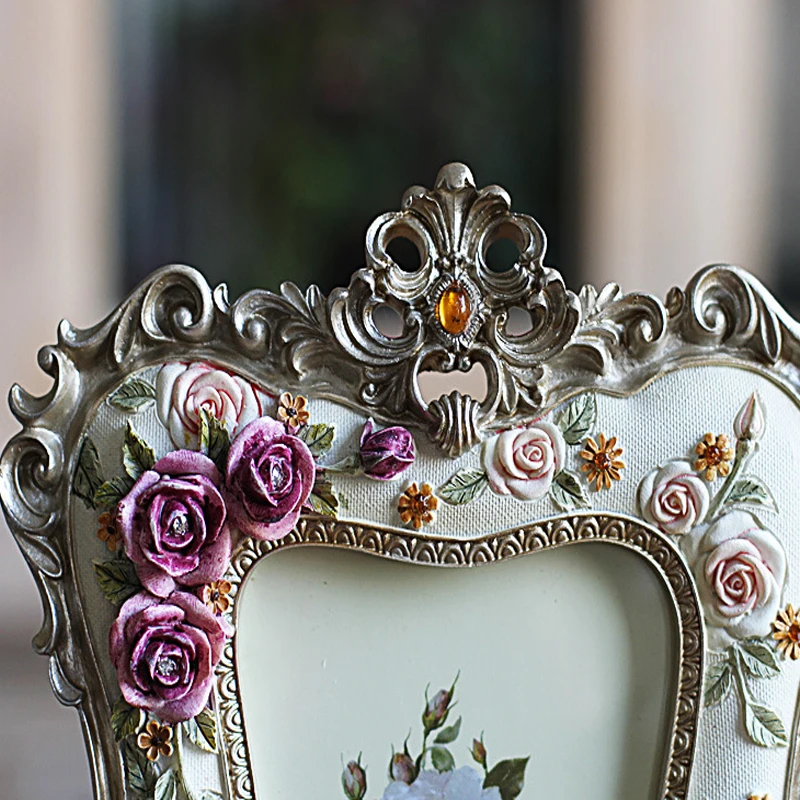 

6 Inch Rose Resin Photo Frame Desktop Crafts Picture Frame Creative Wedding Gift Home Retro Court Decorative Accessories 05561