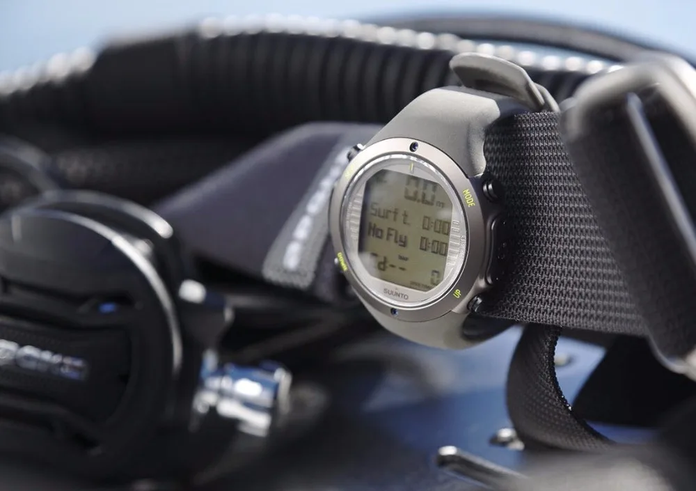 SUUNTO D6I NOVO ныряющий компьютер с USB