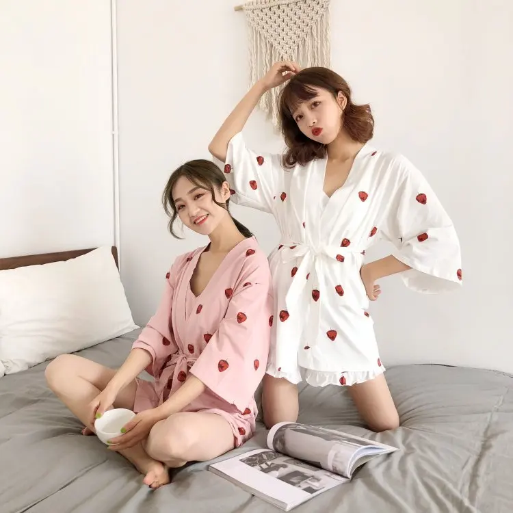 Женские Kawaii кимоно пижамы японский милый клубничный халат сексуальный ремень белье бандаж для пижамы топы и шорты ночное белье