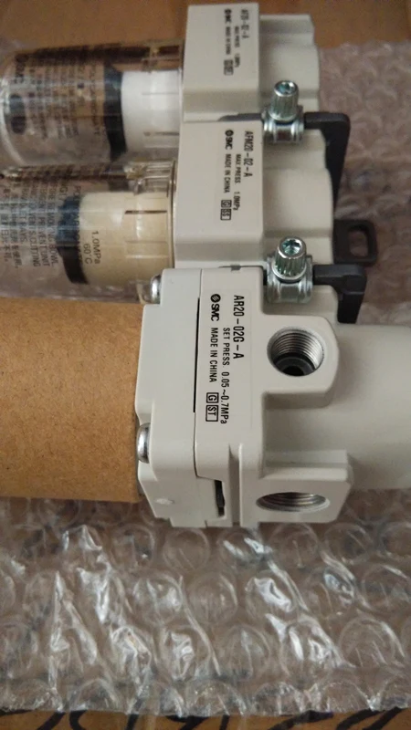 // AC20C-02G-A new original authentic SMC FRL with table Pneumatic Parts