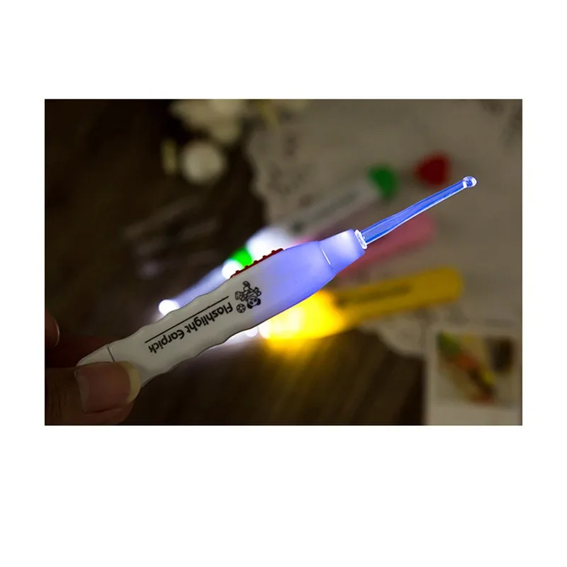 Ухо очиститель светодиодные Уход ушной серы ложку чистой макияж фонарик уха