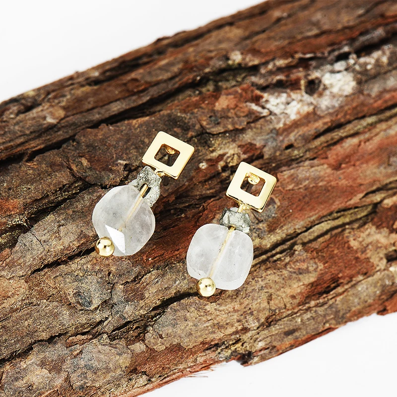 Женские маленькие серьги-гвоздики с натуральным камнем без лихорадки | Украшения