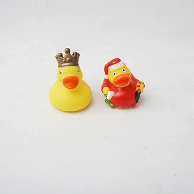 floating duck 2 шт рождественские стильные резиновые плавающие скрипучий звук утка воды спрей игрушка для купания Детский Рождественский подарок на день рождения - Цвет: floating duck