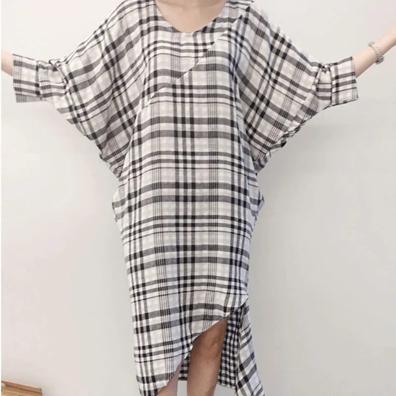 Женское хлопковое свободное платье до середины икры летнее асимметричное с