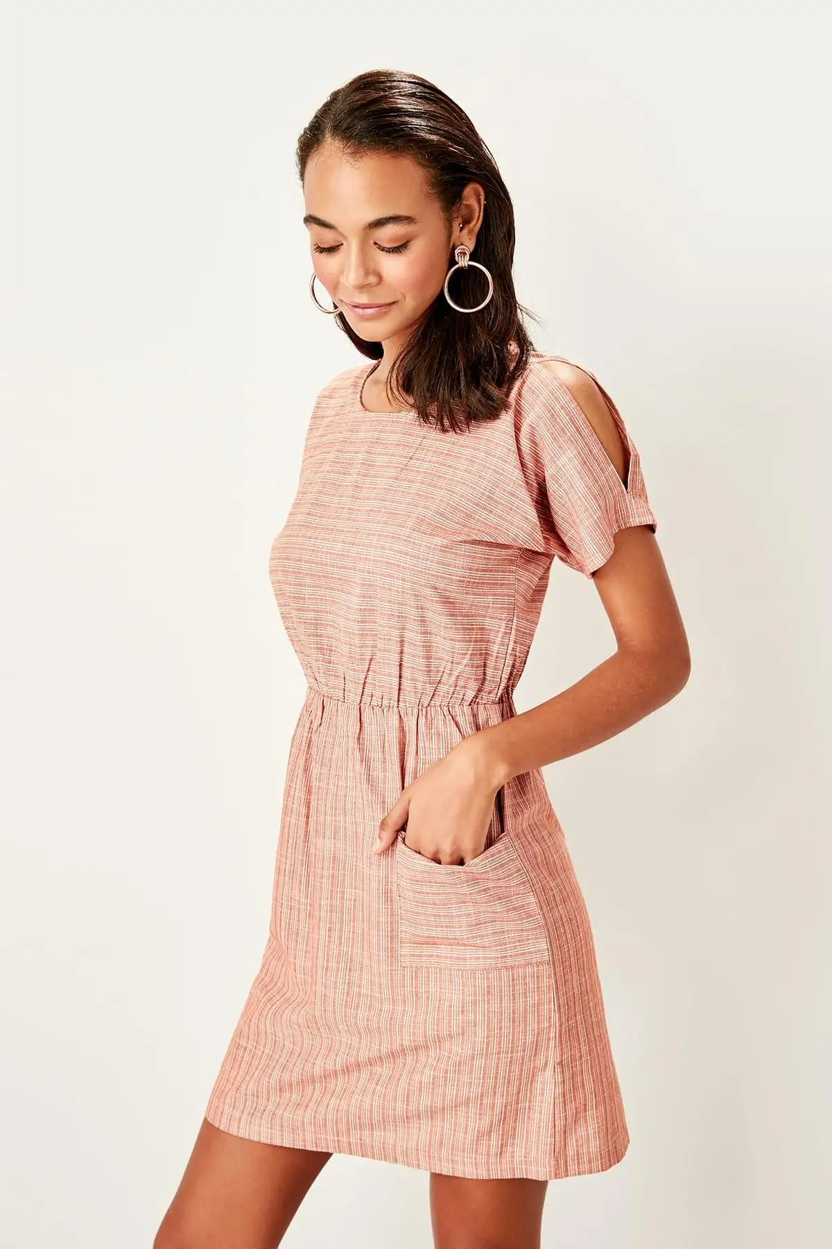 Trendyol красное платье с открытыми плечами TWOSS19AP0282|Женские платья| |