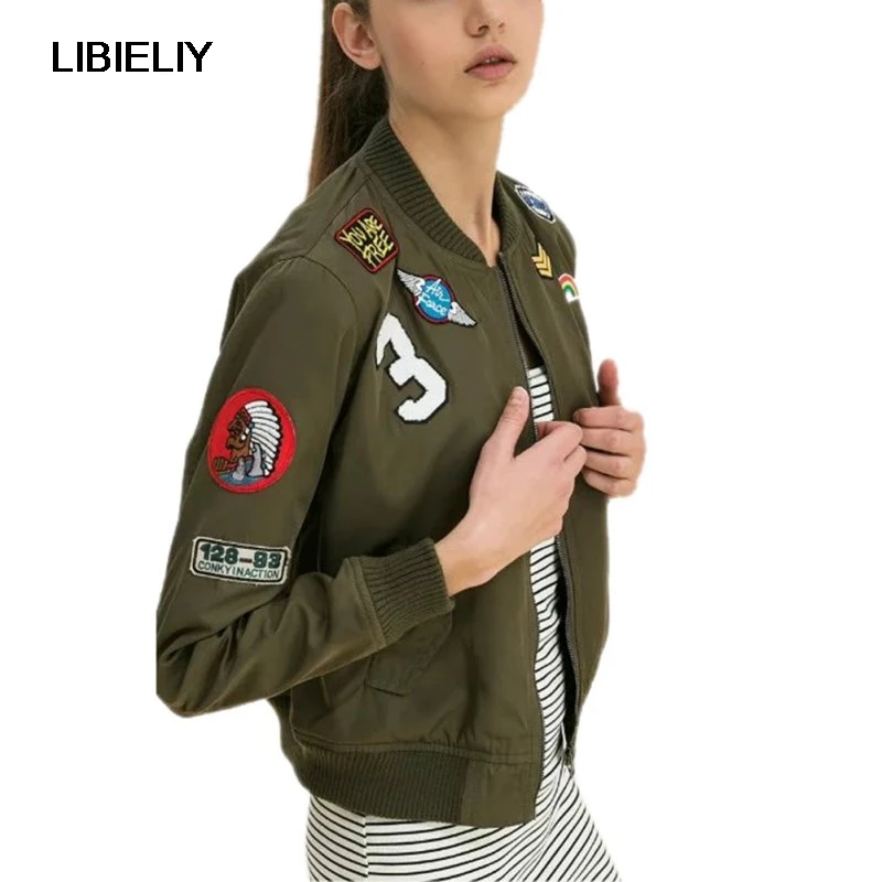 Женская куртка-бомбер армейского зеленого цвета повседневная куртка с принтом и
