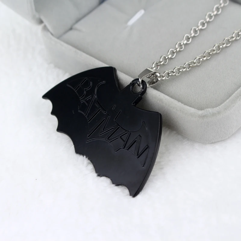 Комиксы фильм тема супергерой Бэтмен длинные Цепочки и ожерелья желтый письмо