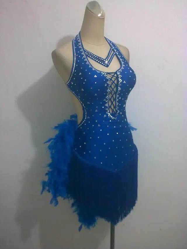 Новый стиль костюм для латинских танцев сексуальное платье с блестками и перьями