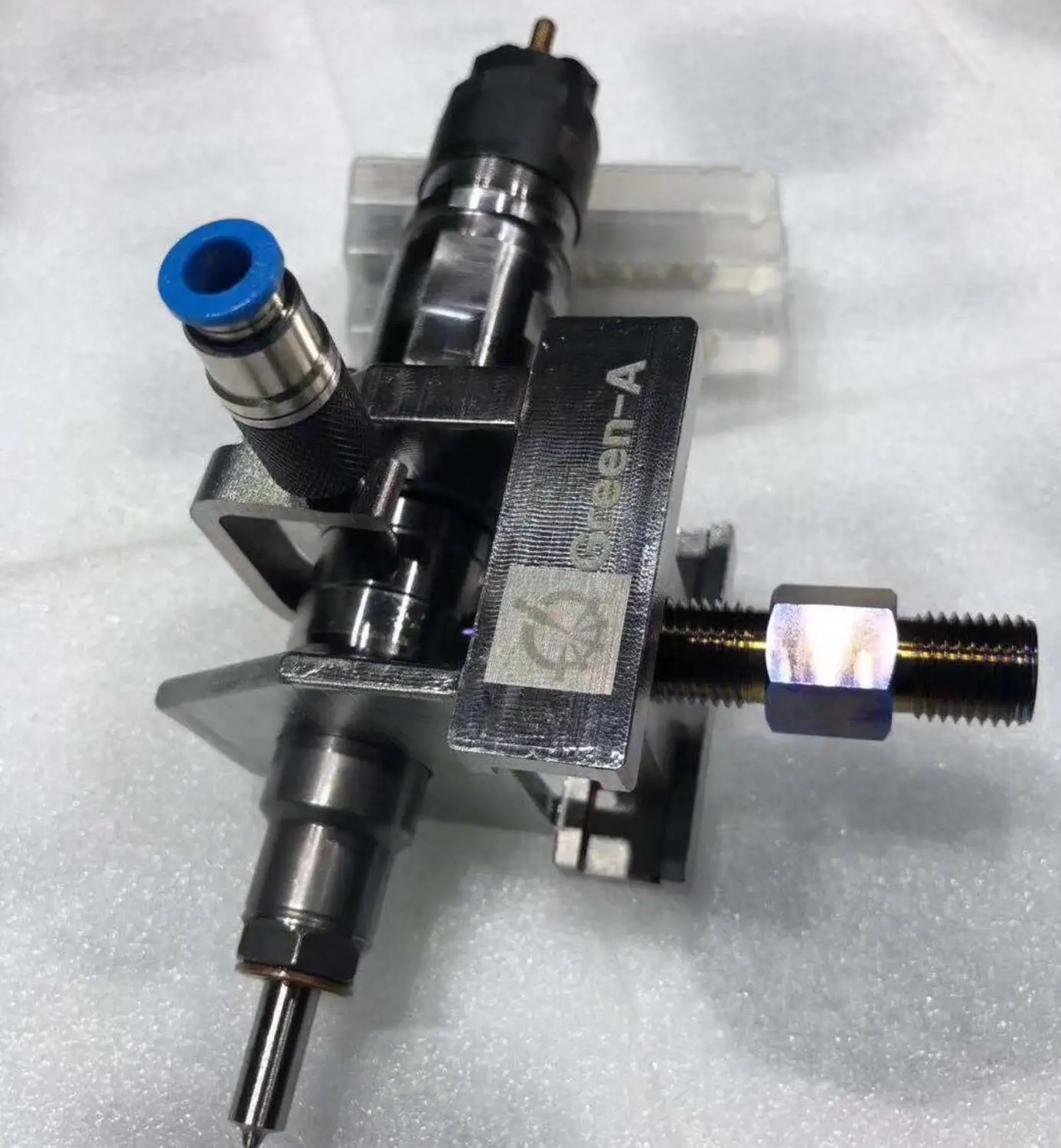 Инструменты для ремонта зажима инжектора с общей топливной магистралью| |