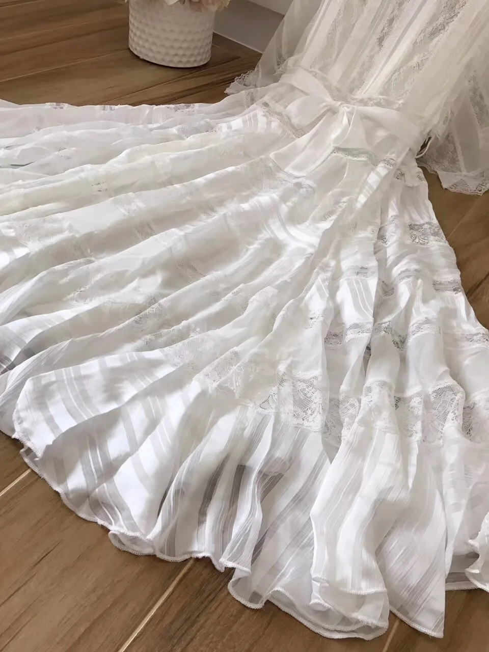 Высокое качество Haute Couture Австралии дизайнерское платье с круглым вырезом в