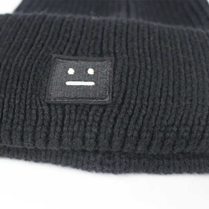 Зимние Для женщин шапка Beanie Мода Повседневное, сплошной цвет теплый Кепки улыбающееся лицо, хип-хоп шляпа мужской женский