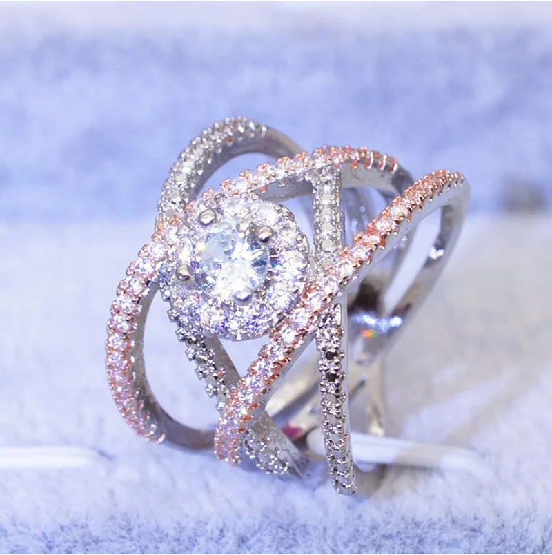 Роскошное женское кольцо с большим крестом кристально белое цирконием Женское