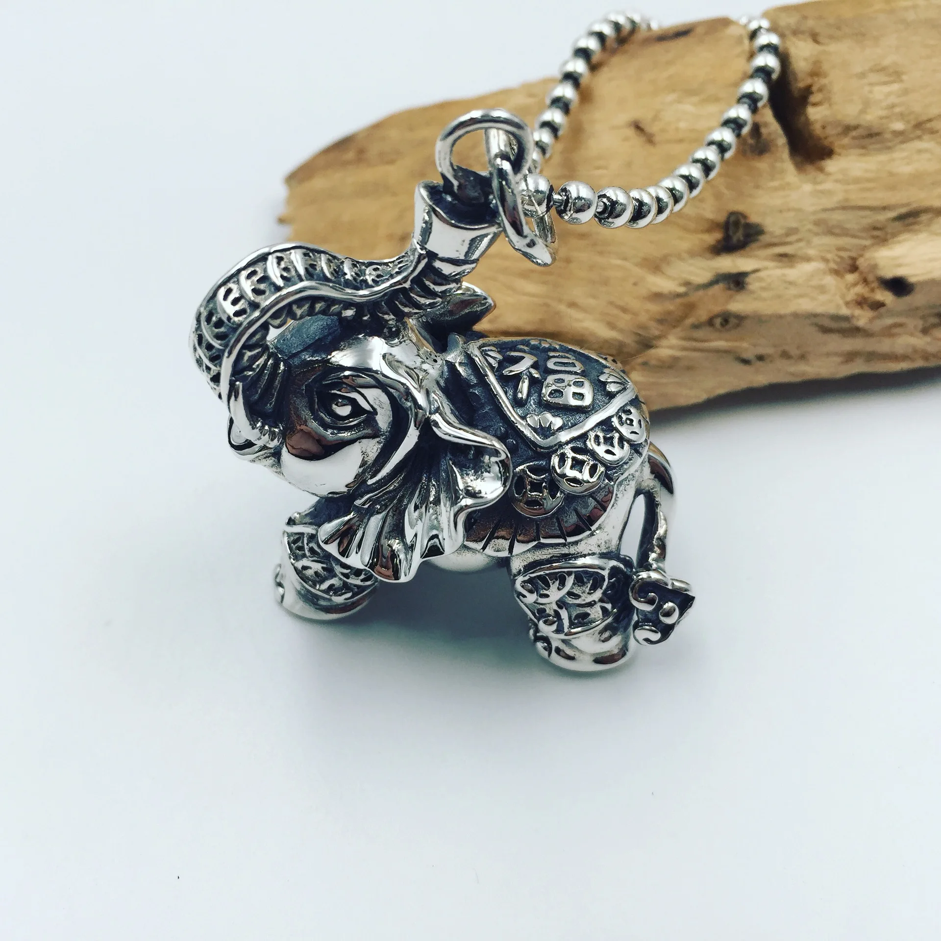 Цепочка с кулоном в виде древнего тайского слона из чистого аутентичного серебра