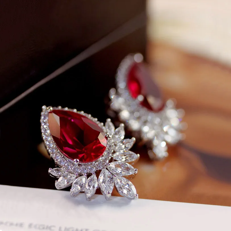 

Fashion Luxury Gorgeous Water Drop Shape Big Red Cubic Zirconia Stone Stud Earrings Women Party Jewelry Wedding Accessories