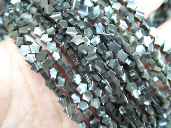 

wholesale 2strands 4 6 8 10 12mm Genuine MOP Shell ,Pearl Shell heart star carved shell black white jewelry beads