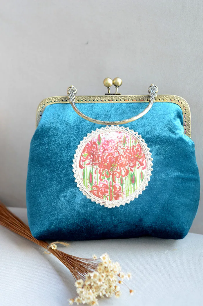 Angelatracy 2018 New Hot Vintage Floral Lace Higanbana Clasp Chain Metal Frame Velvet Crossbody Women's Shoulder Totes Shell Bag | Багаж и