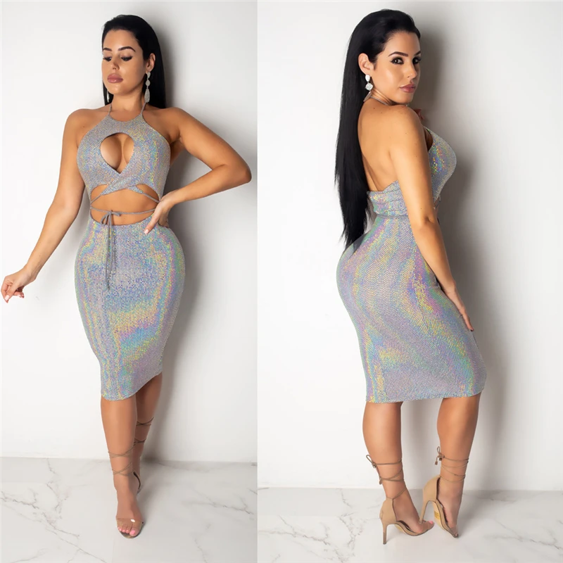 Женское облегающее платье миди без рукавов обтягивающее из блестящей