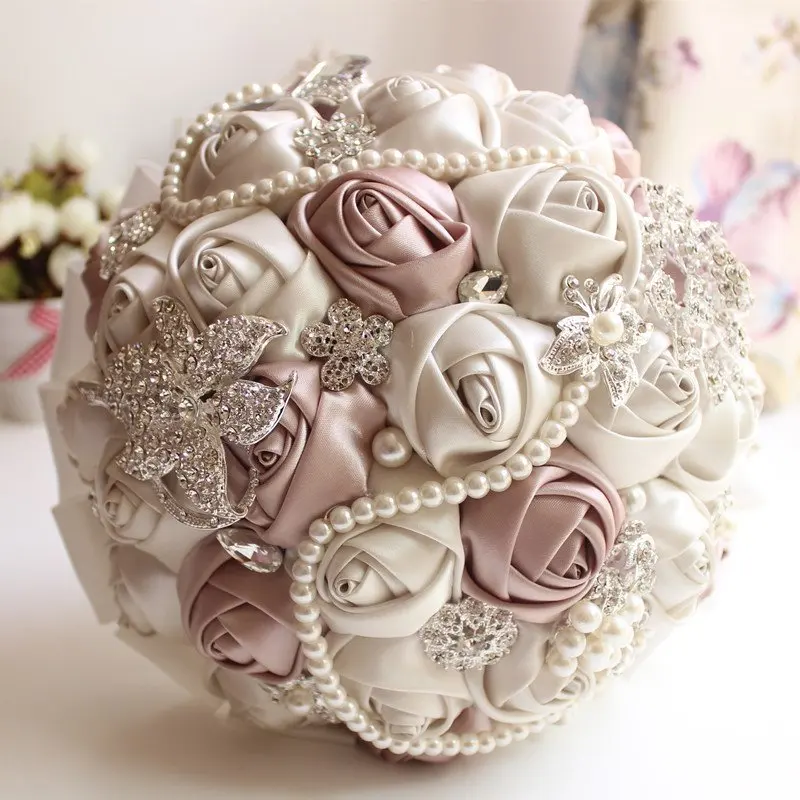 

In Stock Gorgeous Beaded Crystal Wedding Bouquet Ivory Rose Bridesmaid Flowers Artificial Sapphire Pearl Bridal Bouquets