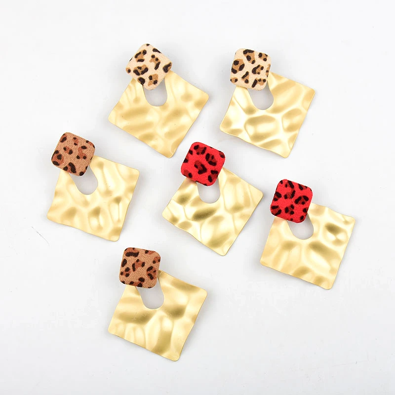 Квадратные золотые металлические серьги-гвоздики для женщин винтажные