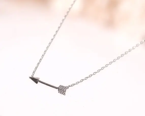 Female Small Horizontal Arrow Necklace Pendant Man Simple Sideways Green Bow Cupid Arms Jewelry | Украшения и аксессуары