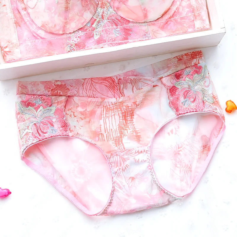 Женские кружевные трусики с цветочной вышивкой синие и розовые большого размера