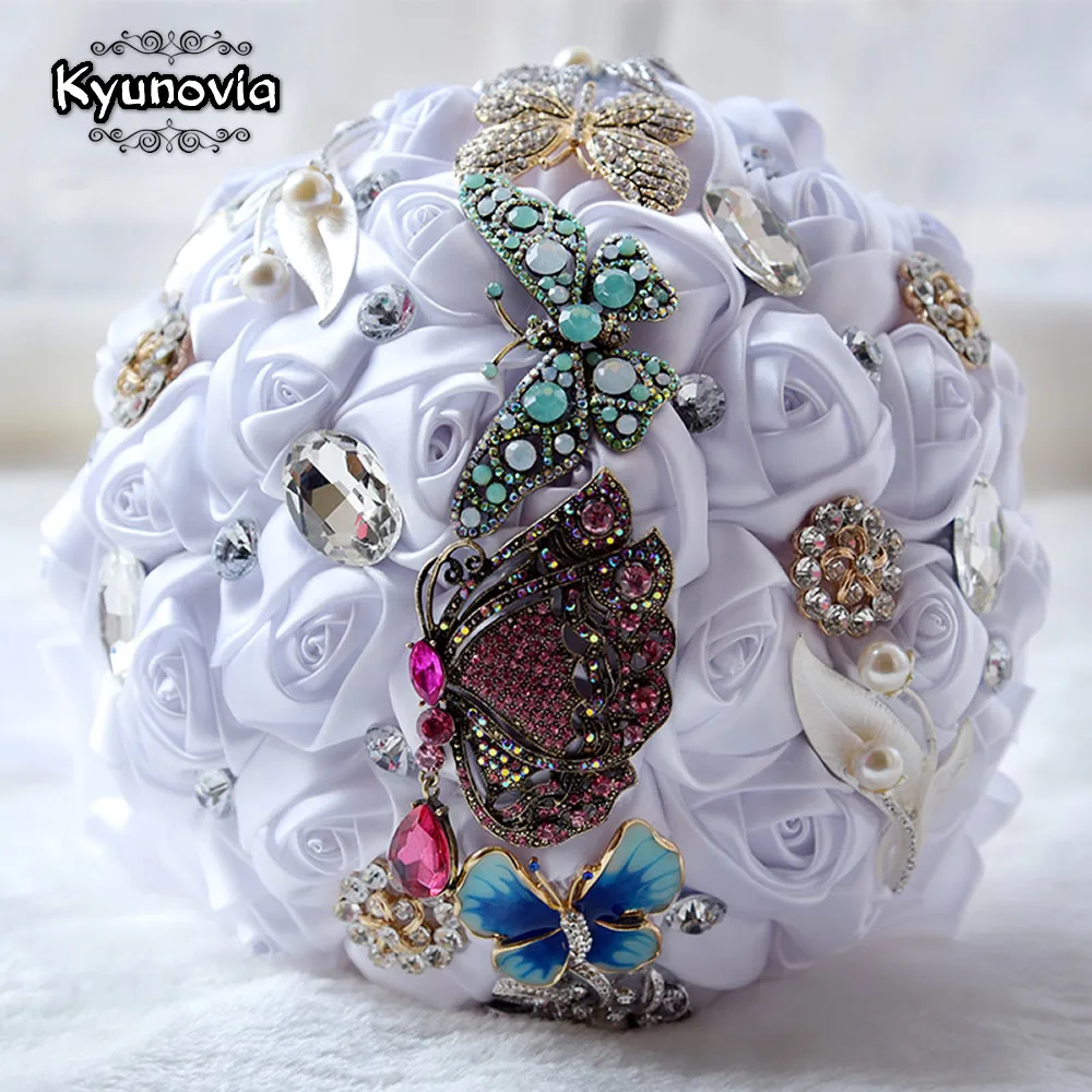 

Свадебные Броши Kyunovia в стиле ретро, цветы, бабочки, свадебный букет со стразами, жемчуг и Шелковая Роза, свадебный букет FE34