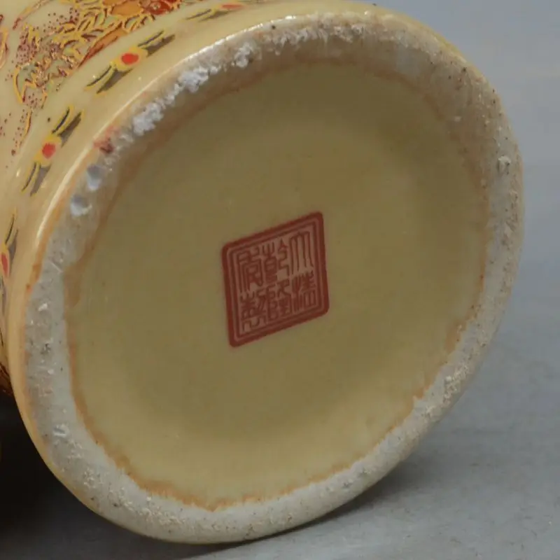 

Very good CHINESE HANDWORK PAINTING BELLE OLD PORCELAIN POT