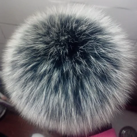 Frost black Fox Чисто белый черный натуральный Лисий Мех пушистый помпон Лисий мех енота большой помпон аксессуары для шапок шапки Skullies сумка меховой помпон - Цвет: Frost black Fox