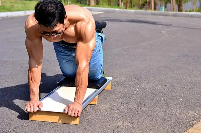 Многофункциональный тренажер для мышц живота скользящая доска с эффектом пуш ап