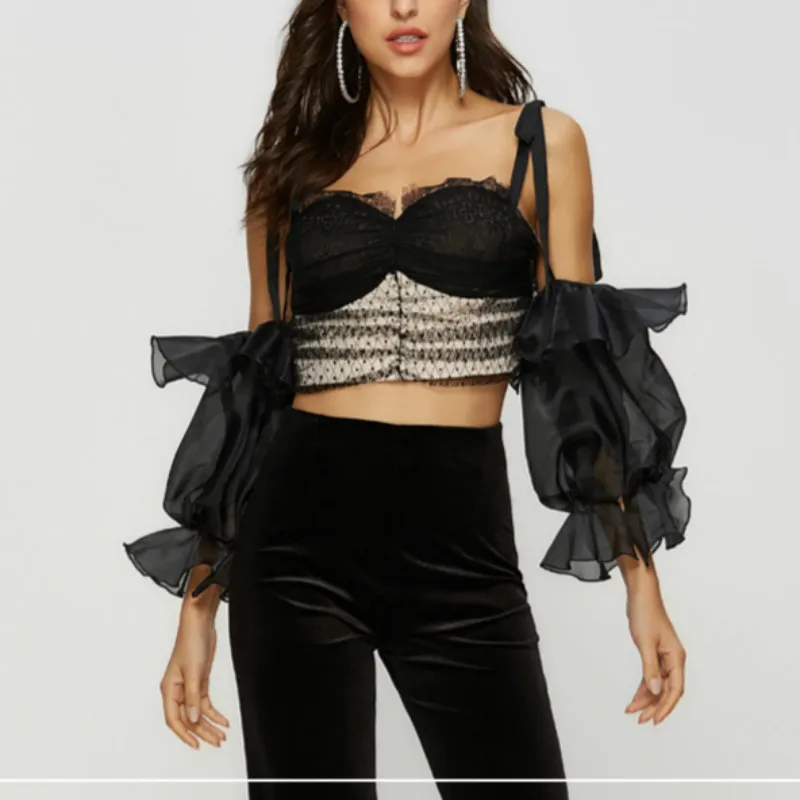 Женская кружевная блузка в стиле пэчворк на бретелях с вырезом лодочкой лето