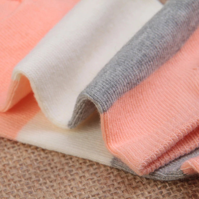 Женские хлопковые носки сезон весна лето осень однотонные дышащие в горошек с