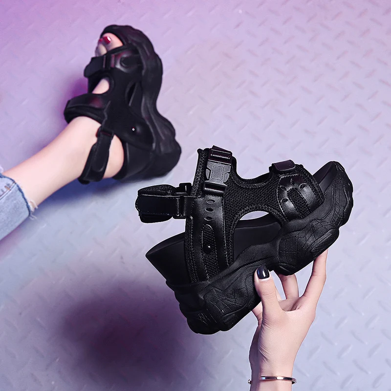 Летние модные женские сандалии на танкетке 12 см кроссовки платформе дышащие