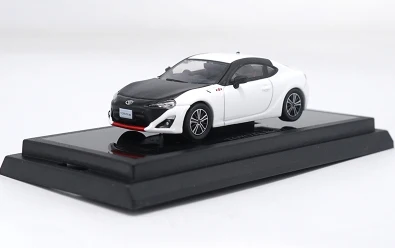 C Высокая моделирования 1: 64 весы TOYOTA GT86 брелок для автомобильных ключей, модель игрушки металл, полученный литьем под давление подарки для детей Коллекция в оригинальной коробке - Цвет: C